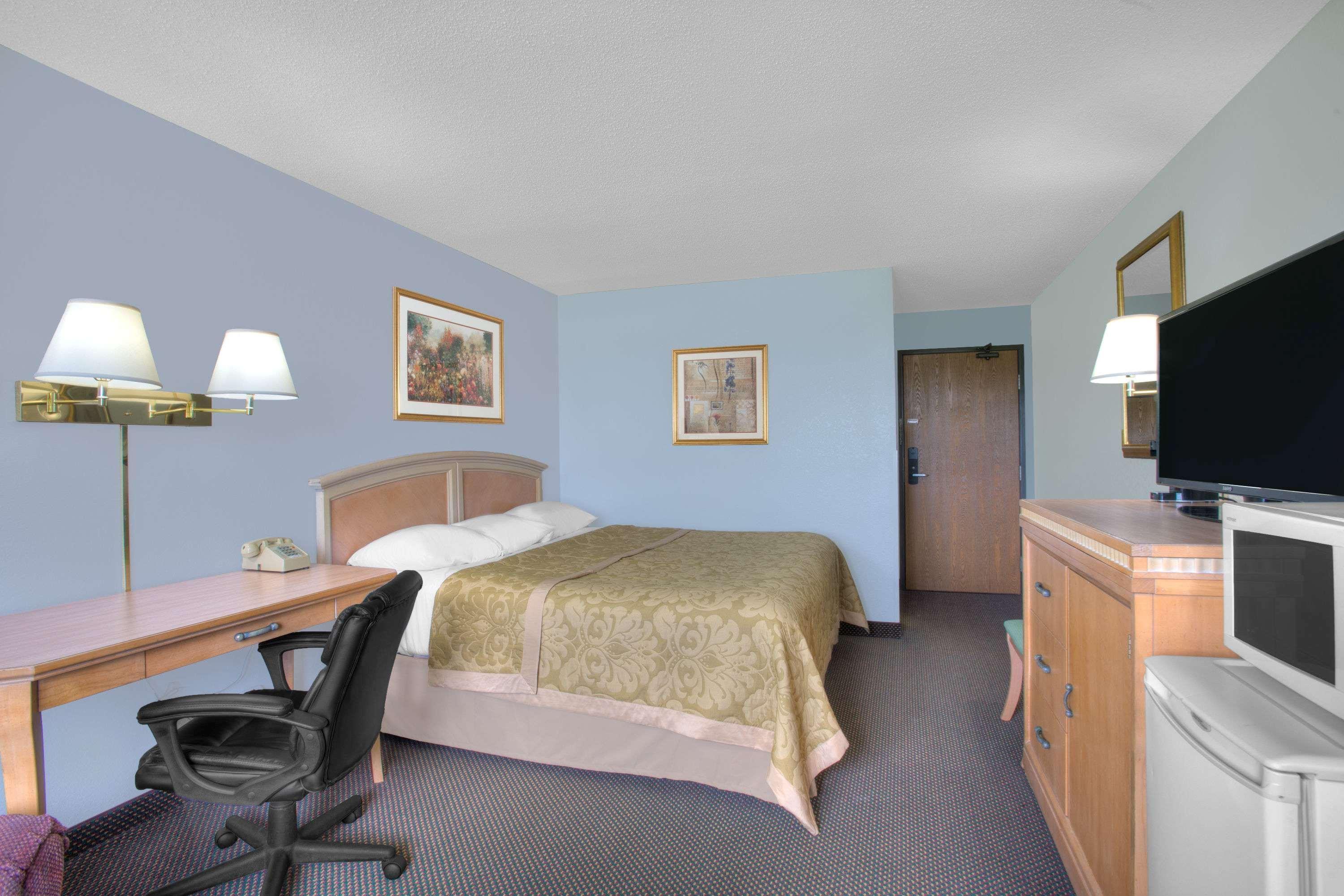 Hotel Super 8 By Wyndham Augusta Exterior foto