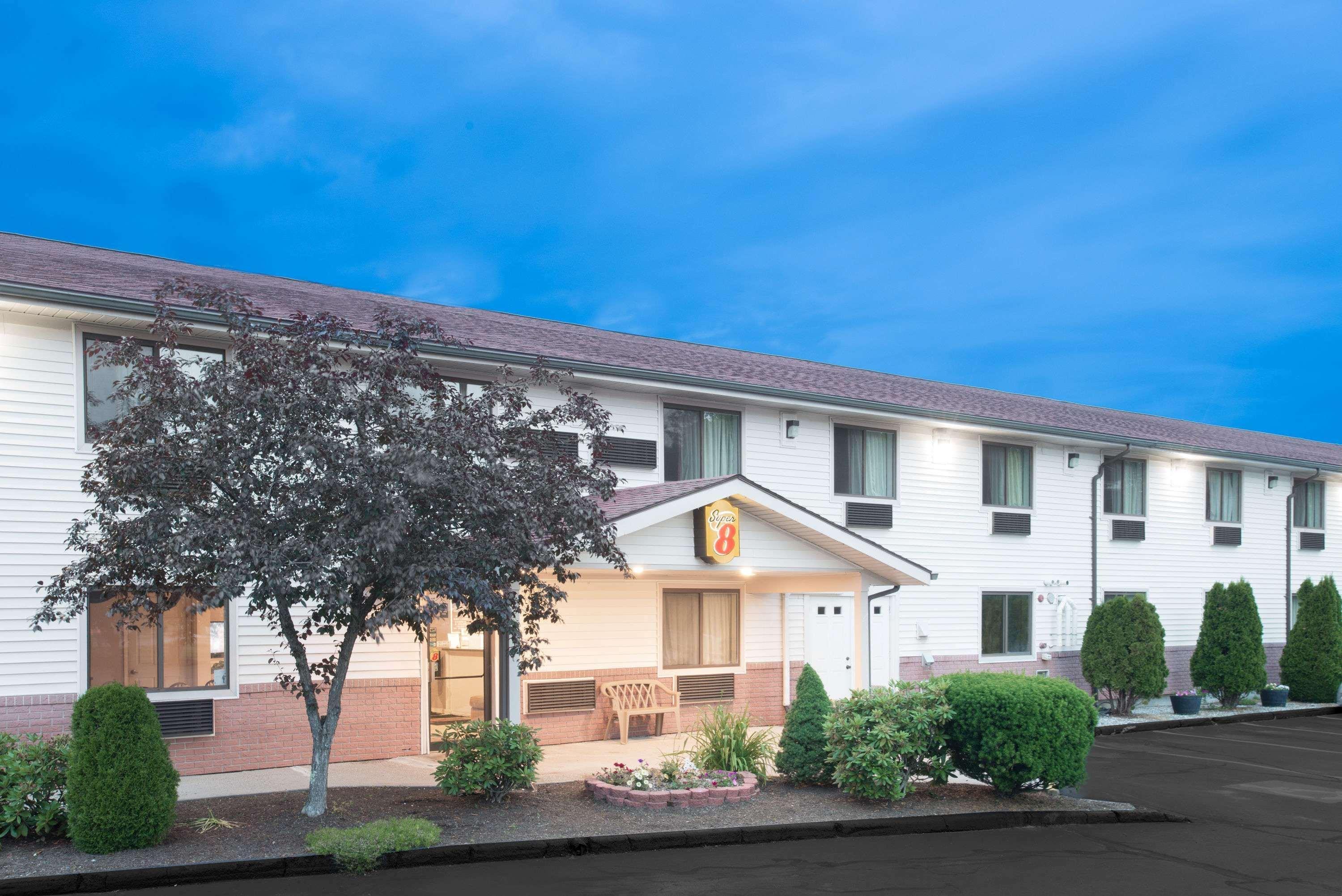 Hotel Super 8 By Wyndham Augusta Exterior foto
