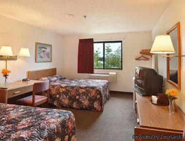 Hotel Super 8 By Wyndham Augusta Exterior foto